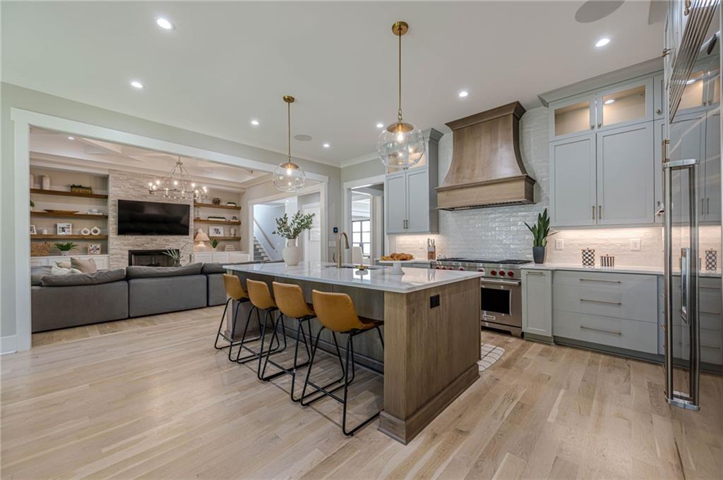 730 Summit Terrace NE