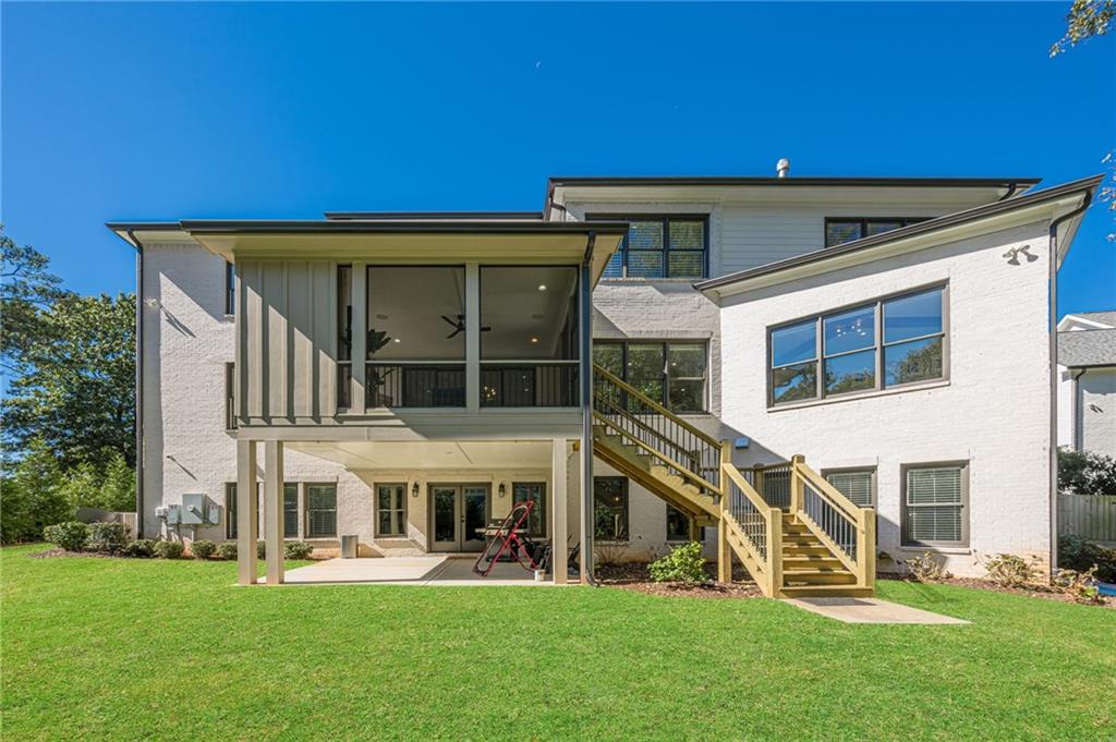 730 Summit Terrace NE