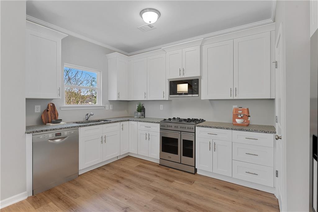 2832 Laurel Ridge Circle