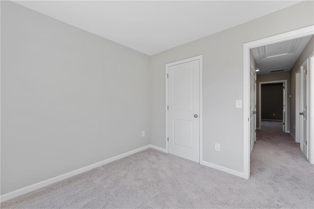 2832 Laurel Ridge Circle