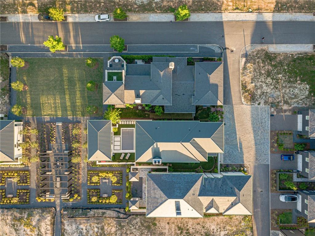 290 Guild Lane