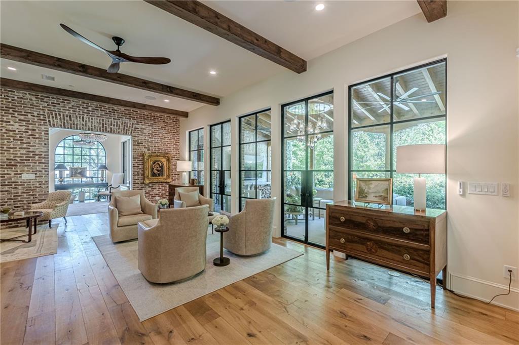 290 Guild Lane
