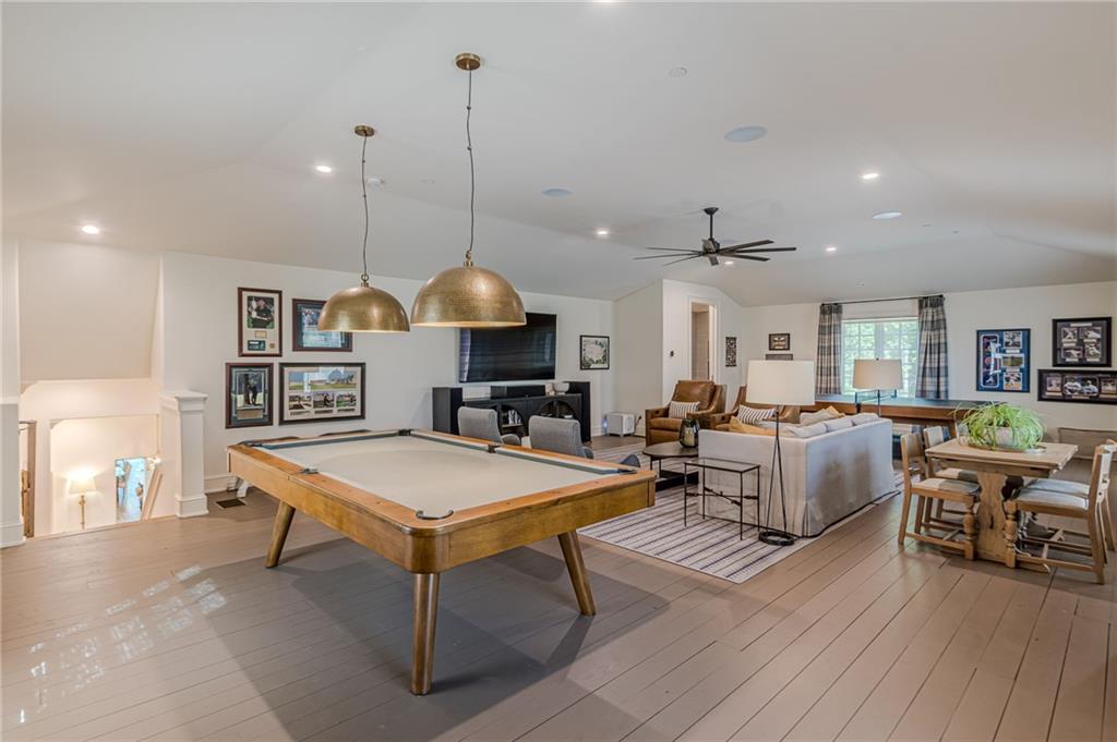 290 Guild Lane