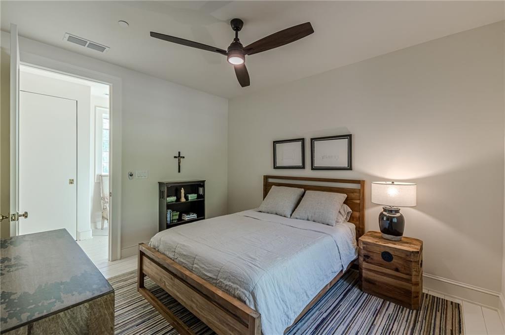 290 Guild Lane