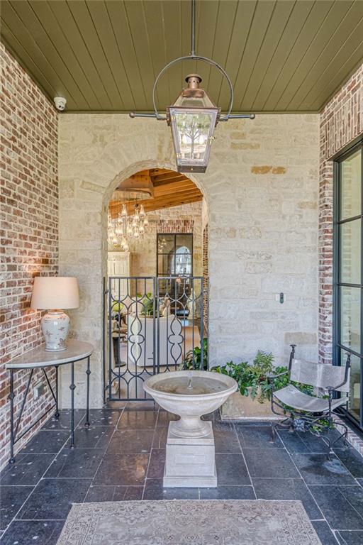 290 Guild Lane