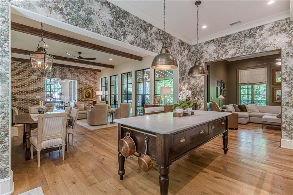 290 Guild Lane