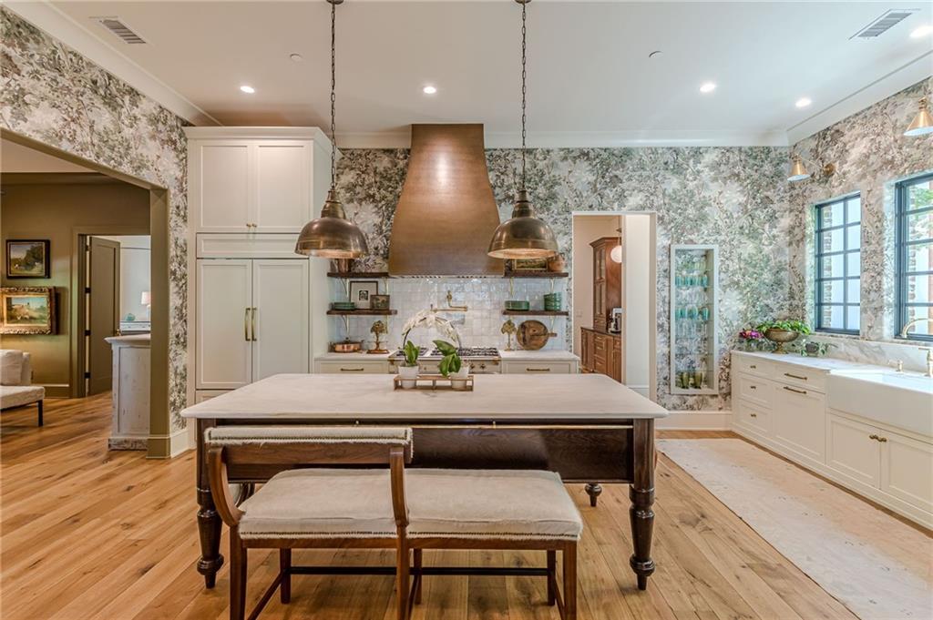 290 Guild Lane
