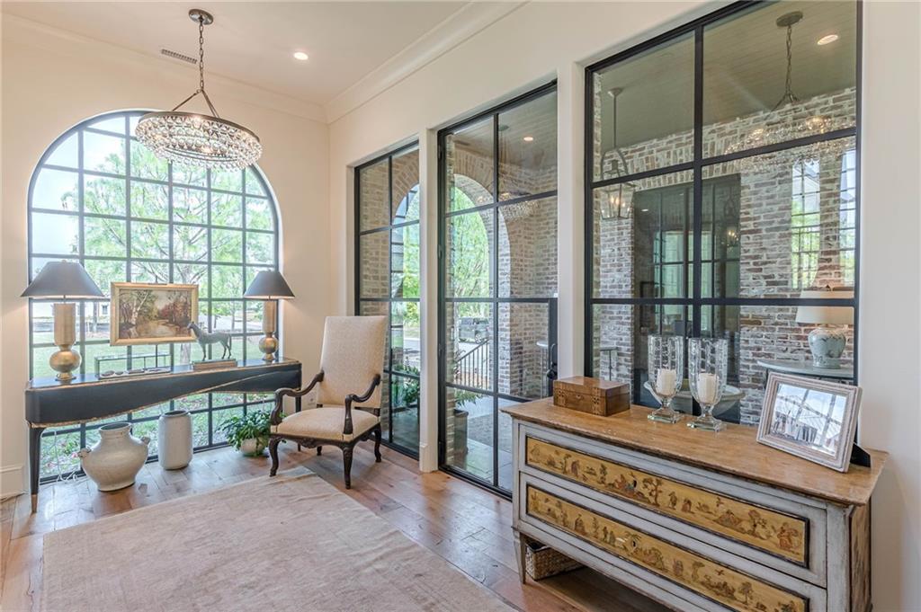 290 Guild Lane