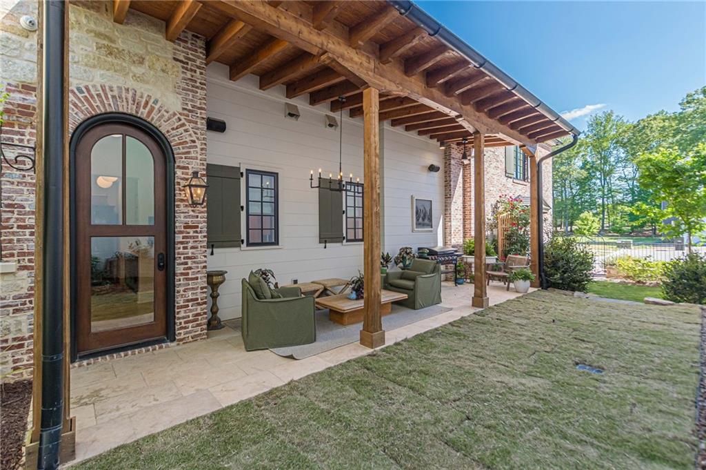 290 Guild Lane