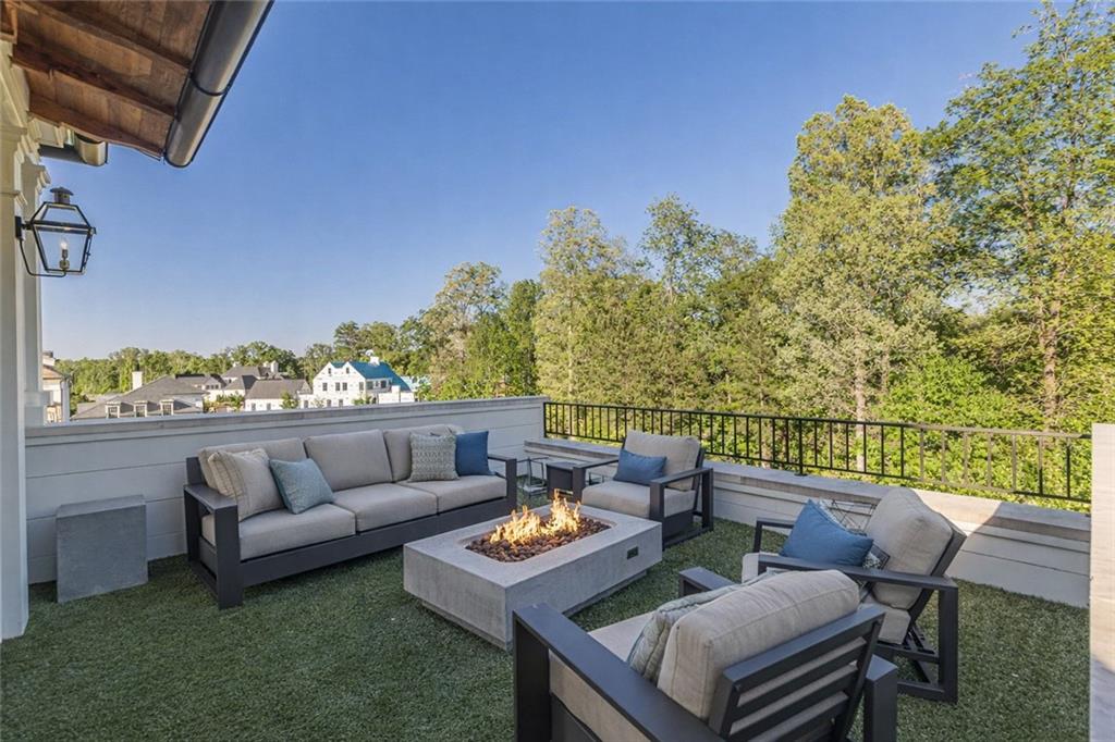 290 Guild Lane