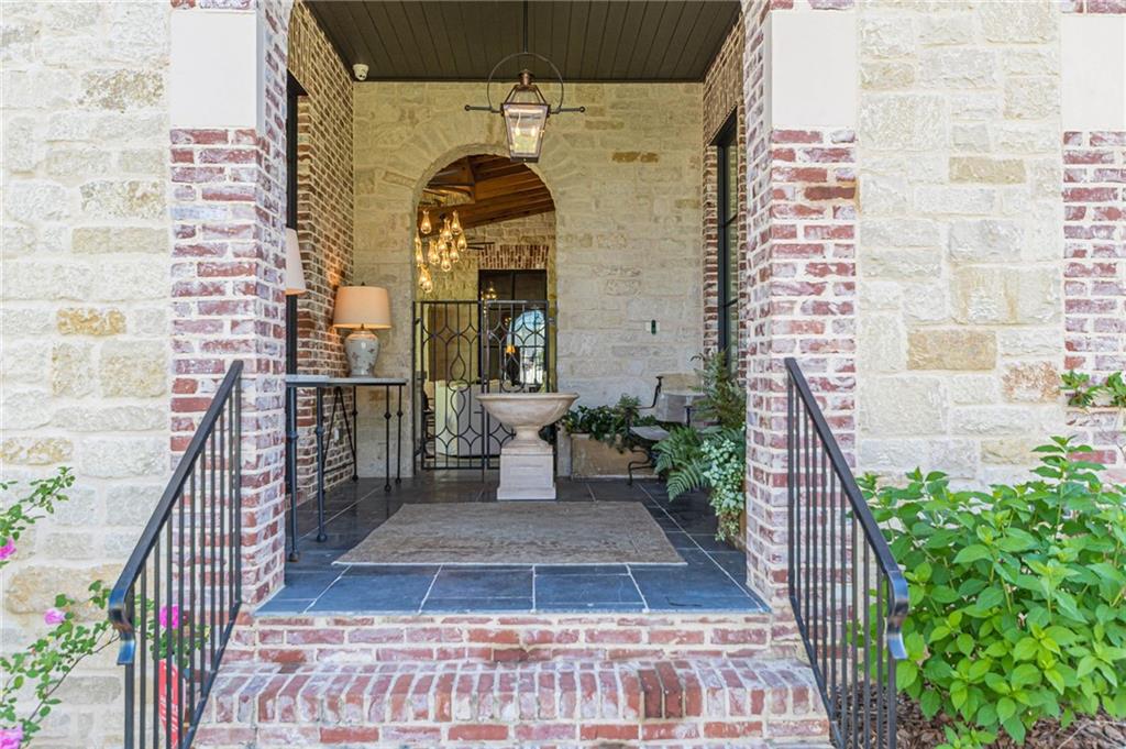 290 Guild Lane