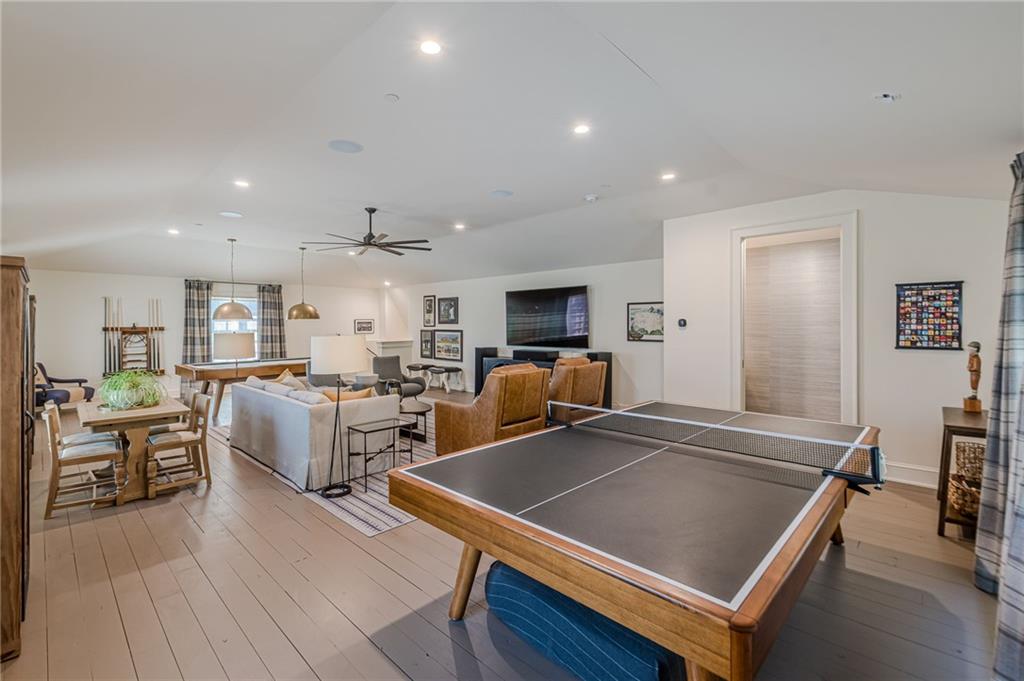 290 Guild Lane