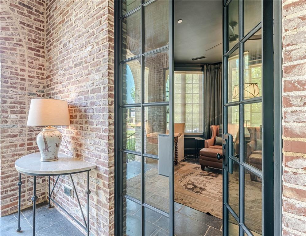 290 Guild Lane