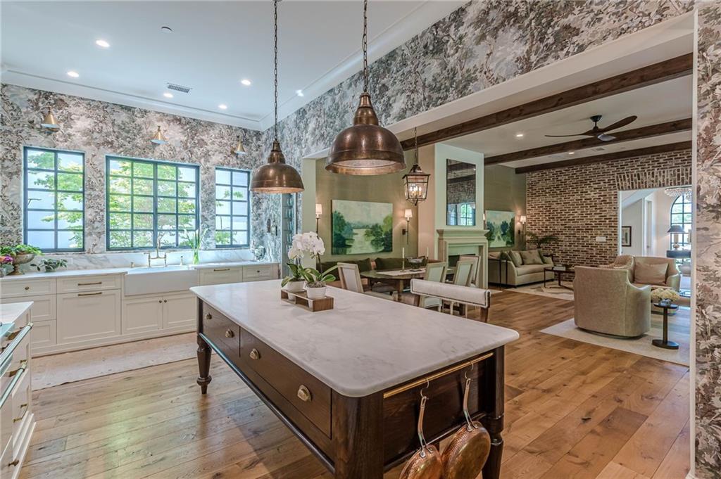 290 Guild Lane