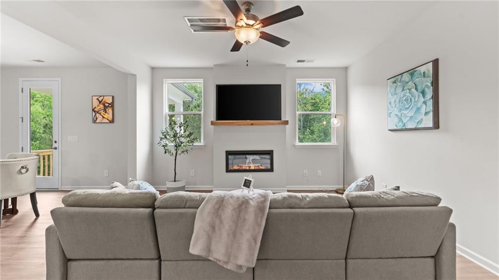 373 Riverwood Pass