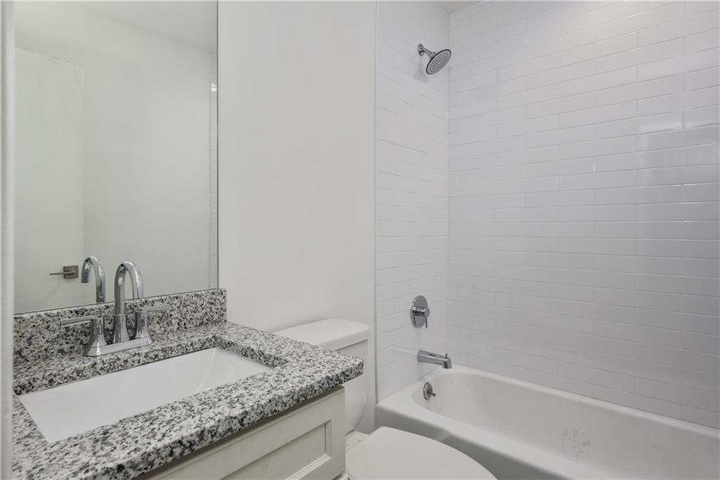 1170 Greenwich Street SW Unit 3