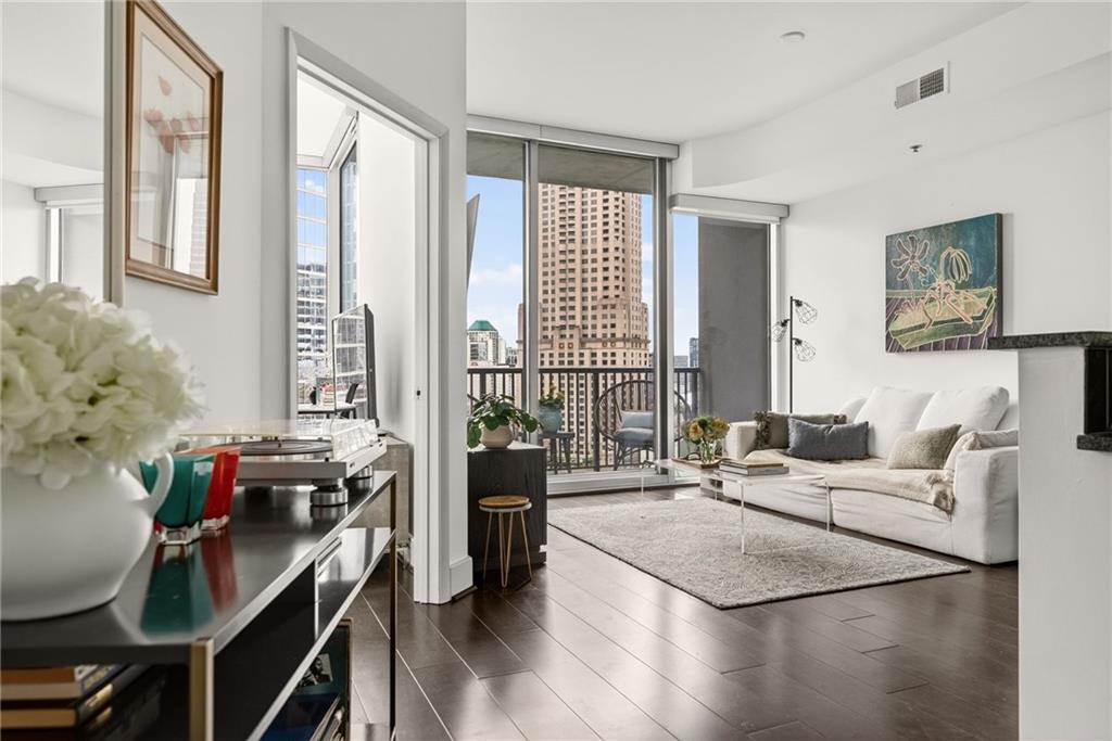 1080 Peachtree Street NE Unit 1314