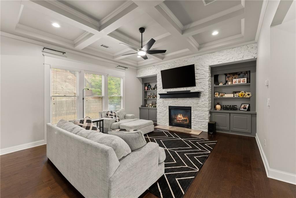 6514 Lemon Grass Lane