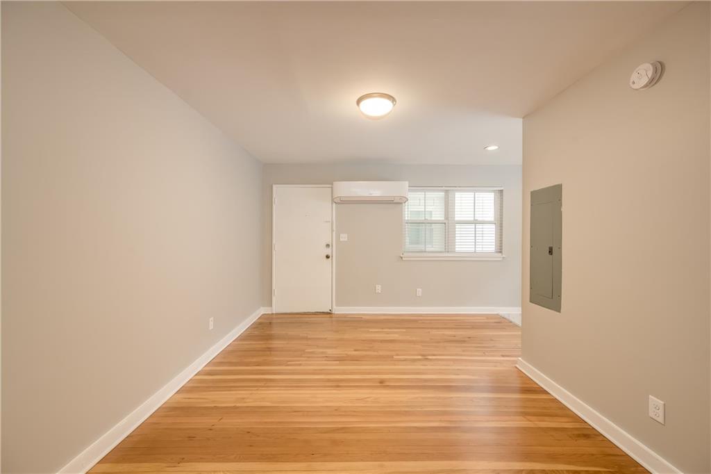 880 Saint Charles Avenue NE Unit 5