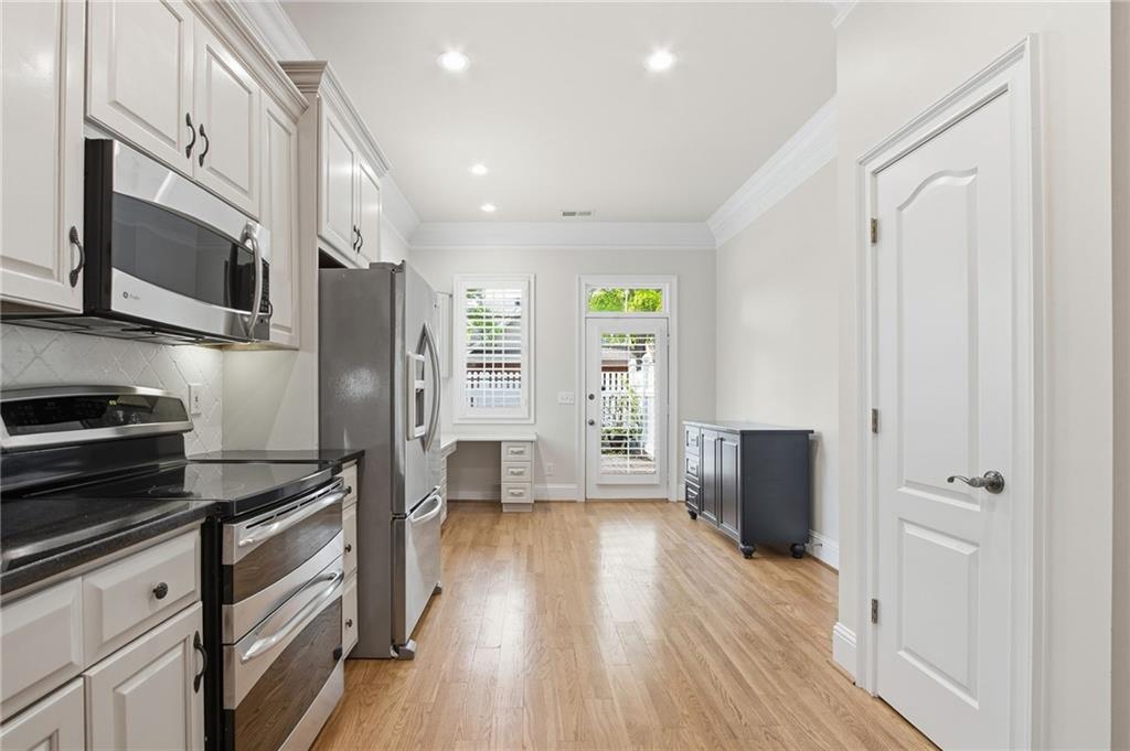 8410 Parker Place