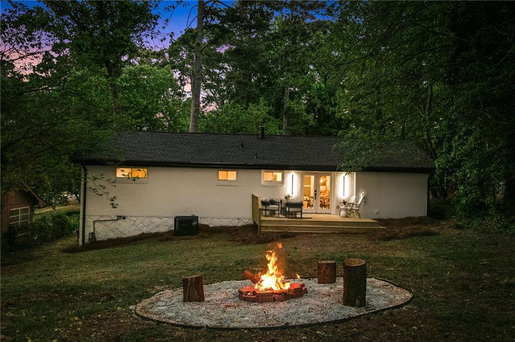 1911 Rosewood Road