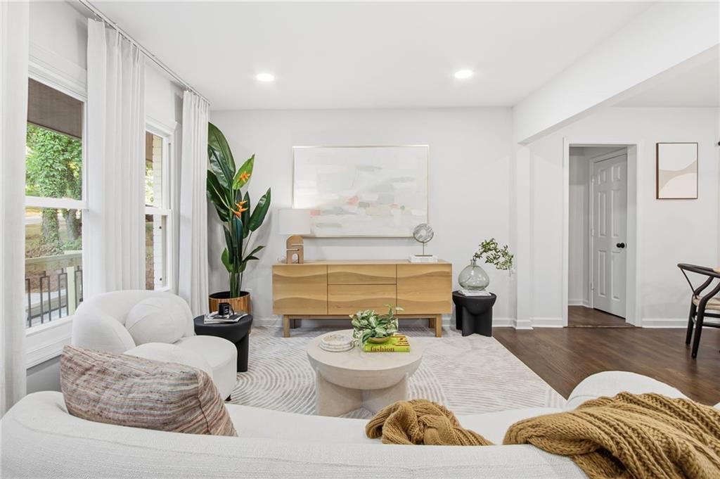 1911 Rosewood Road