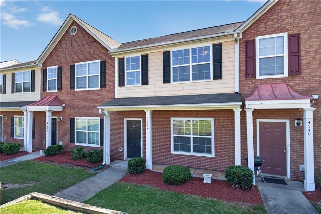 4542 Parkview Square