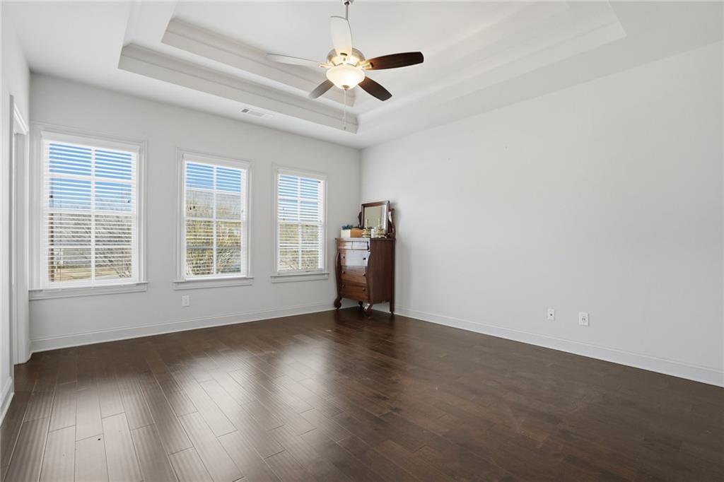 1910 Skyfall Circle NE