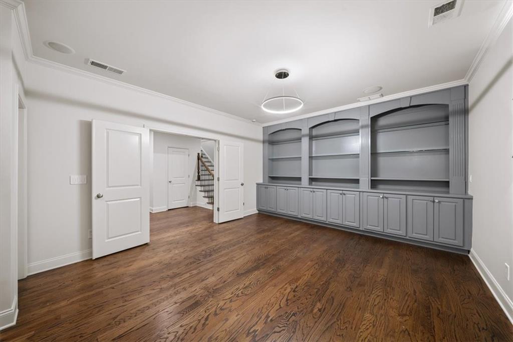 552 Sarabrook Place