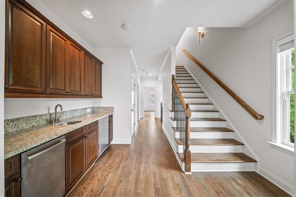 552 Sarabrook Place