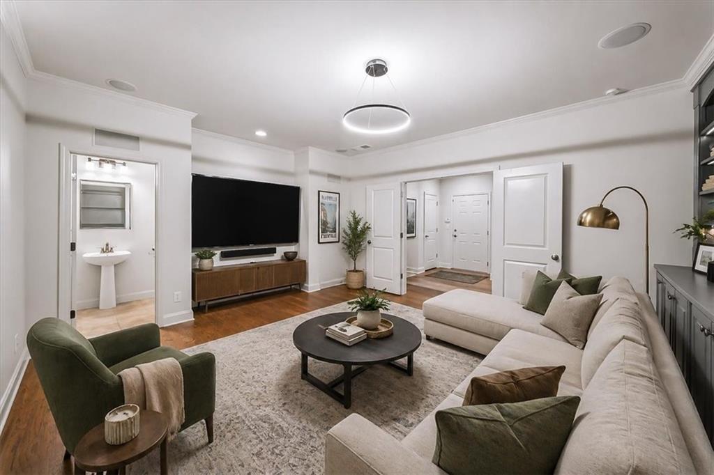 552 Sarabrook Place