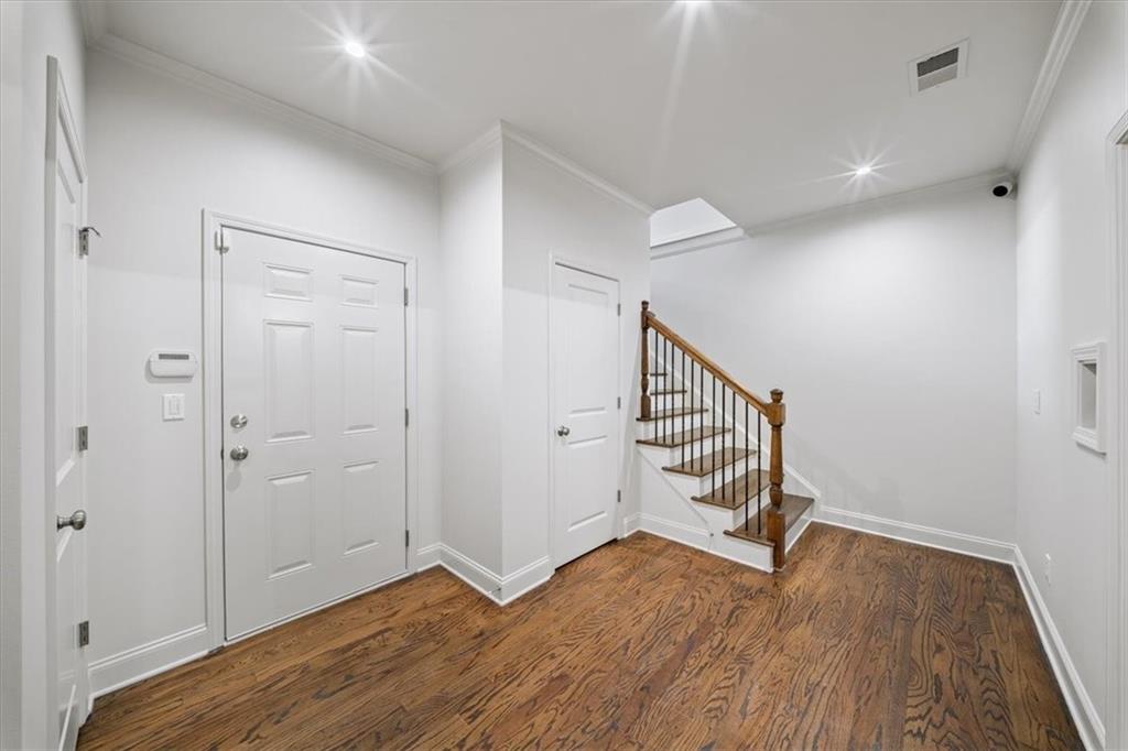 552 Sarabrook Place