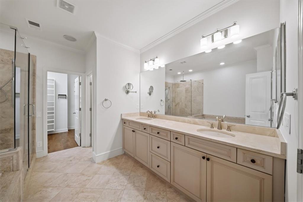 552 Sarabrook Place