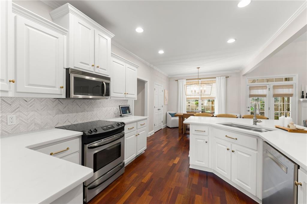 6425 Talking Tree Court