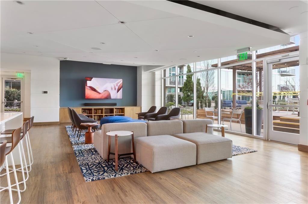 923 Peachtree Street NE Unit 1324