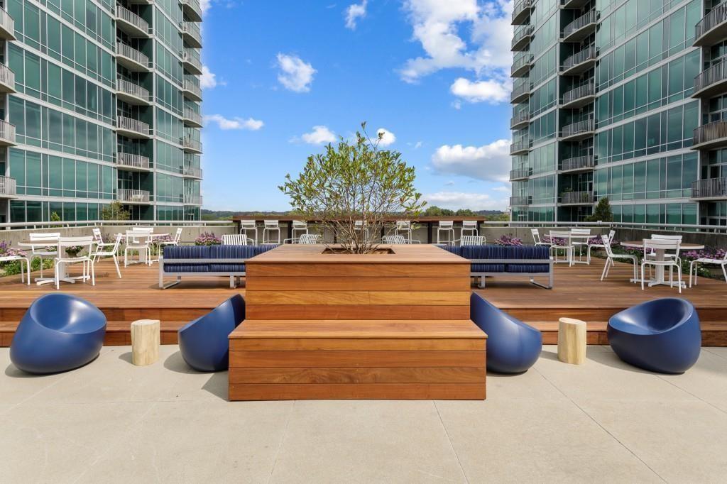 923 Peachtree Street NE Unit 1324
