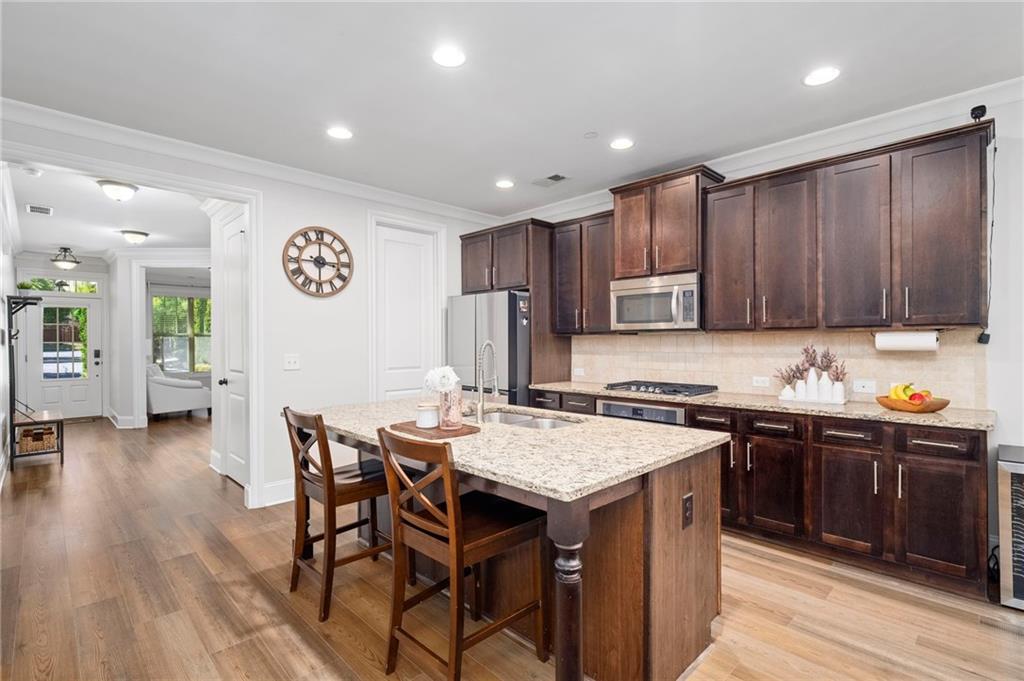 7805 Highland Bluff