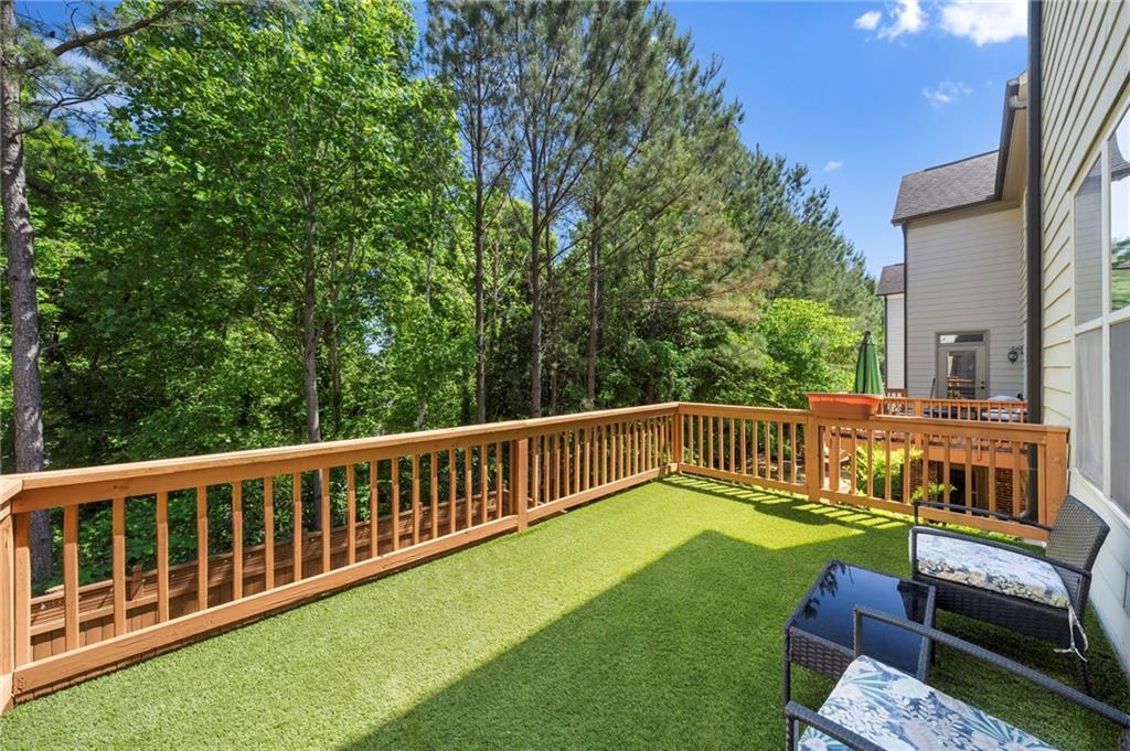 7805 Highland Bluff