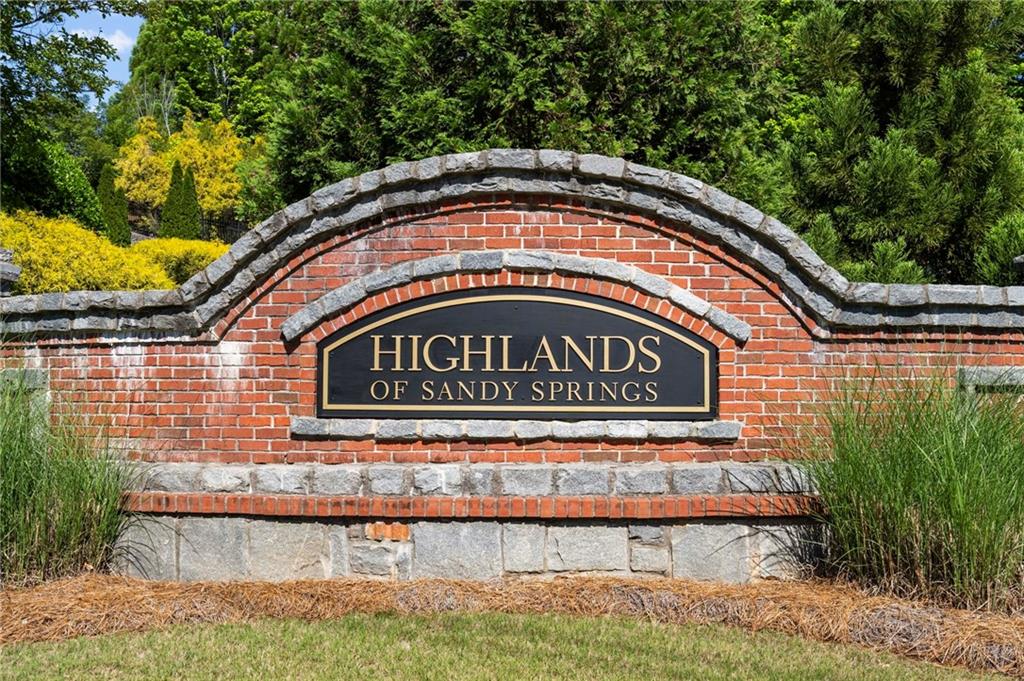 7805 Highland Bluff