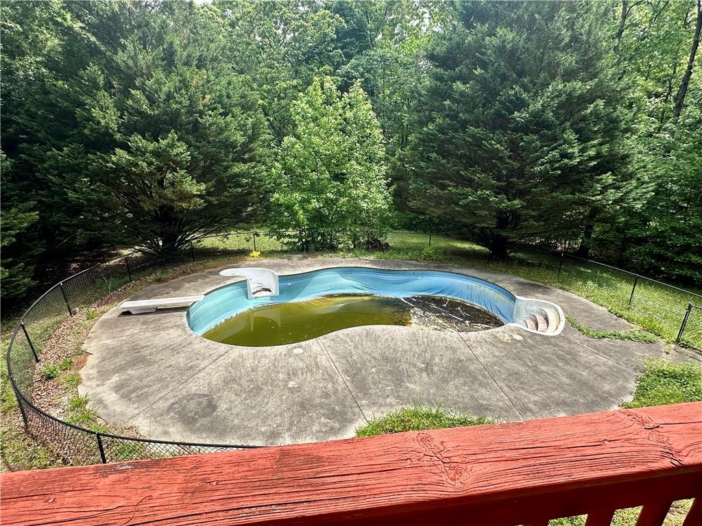 4446 Gillsville Highway