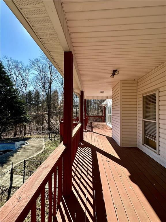 4446 Gillsville Highway