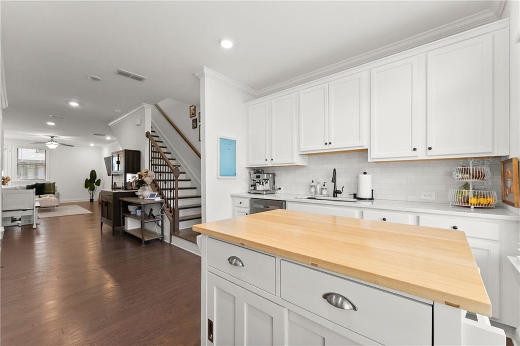 3943 Allegretto Circle SE