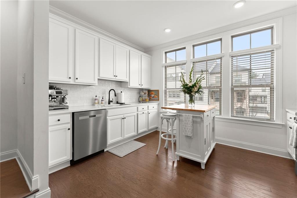 3943 Allegretto Circle SE
