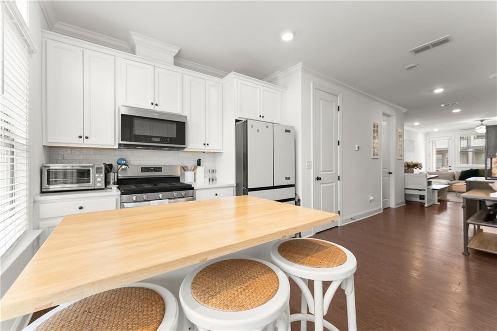 3943 Allegretto Circle SE