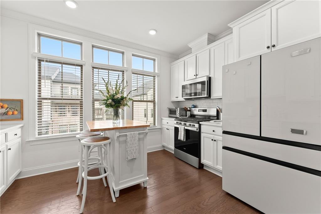 3943 Allegretto Circle SE