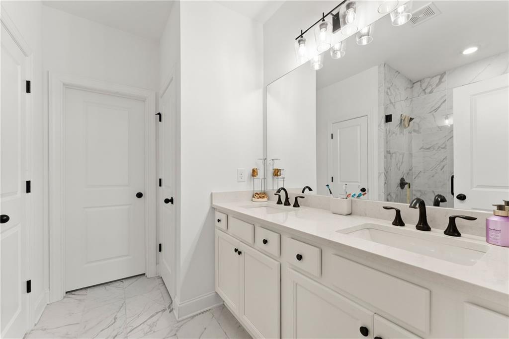 3943 Allegretto Circle SE