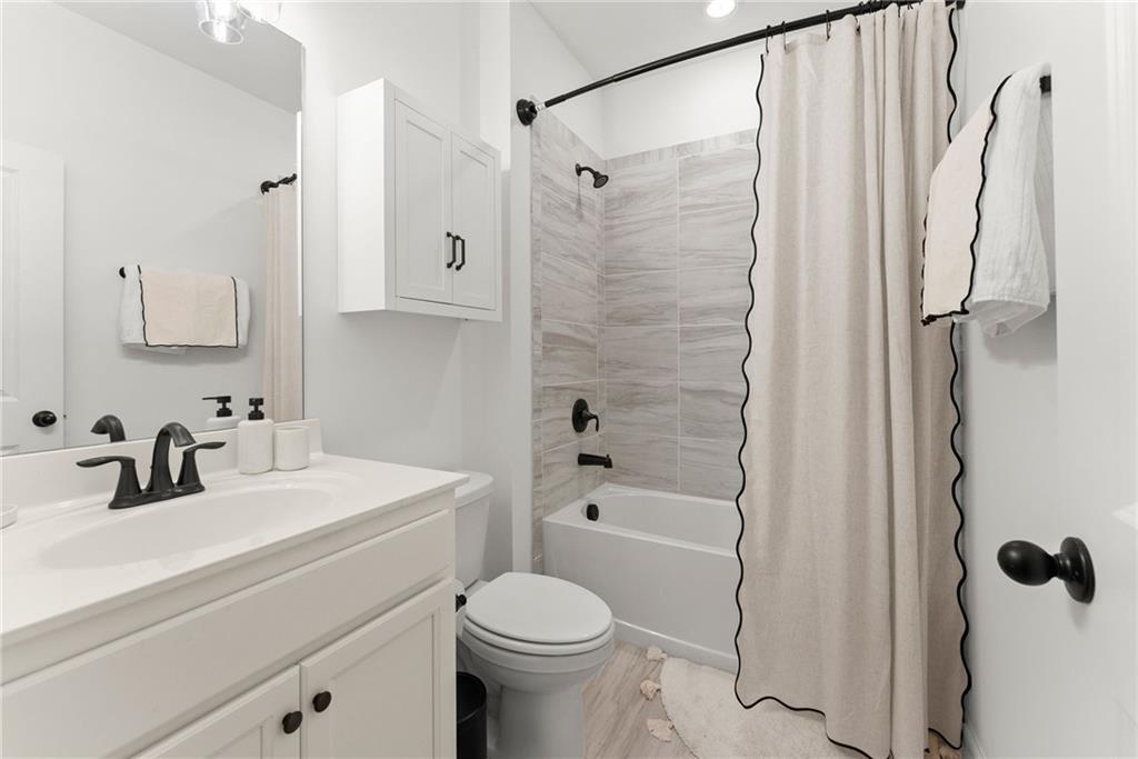 3943 Allegretto Circle SE