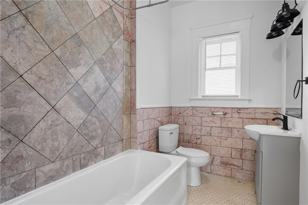360 Ponce De Leon Avenue NE Unit 19