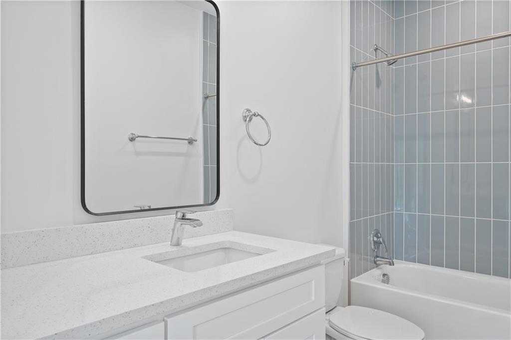456 Flat Shoals Avenue SE Unit 207