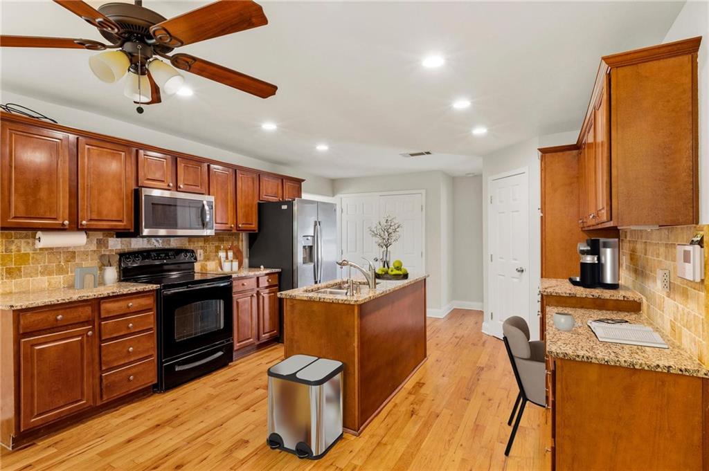 3290 Harris Drive